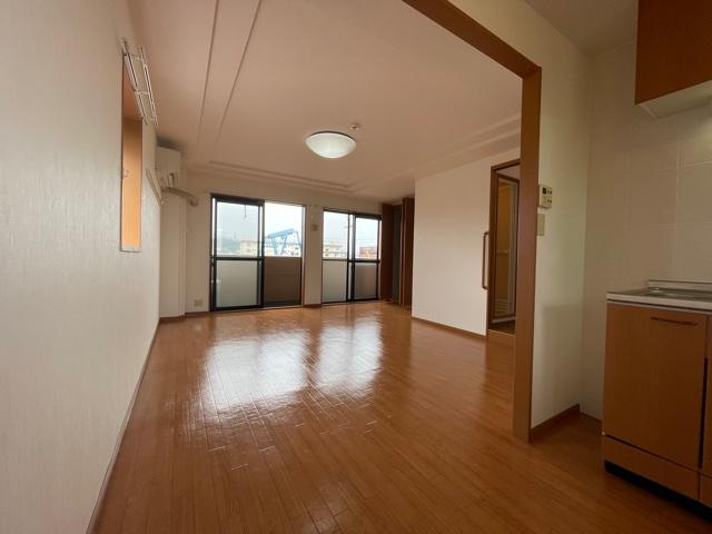 ヴィレッジ名草PARTⅢの内装|室内