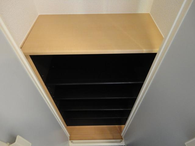 ウィンド・ヴィレッジⅠの収納|下駄箱