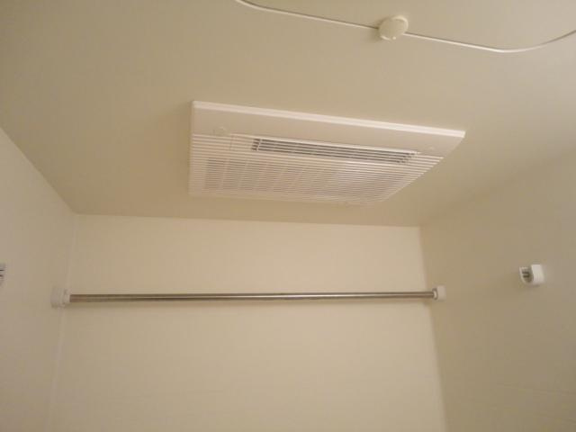 ディアベルジュのその他|浴室乾燥機