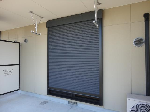 ディアベルジュの内装|窓シャッター