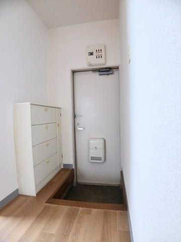 ＭハイツⅠの玄関|ゆったりとした玄関です
