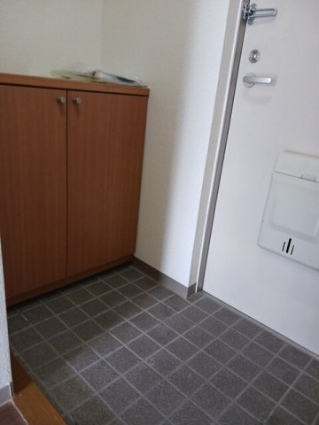 アヴェニールＮＩＳＨＩＫＩの玄関|シンプルで使いやすい玄関です