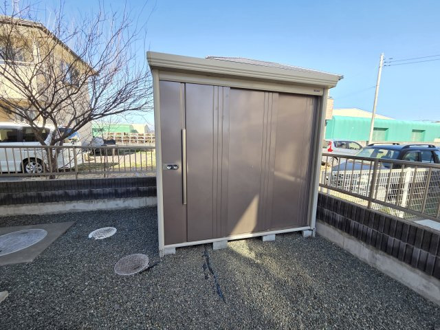 太田市大原町　中古住宅の設備|物置付きです！内部は広々としています！雪かきやタイヤの収納など、重宝しますよね！