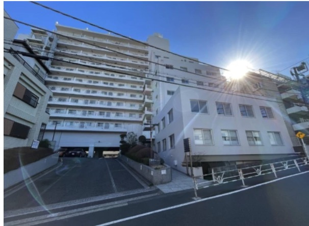★仲介手数料半額★広尾マンション（南向きにつき陽当たり良好）の外観