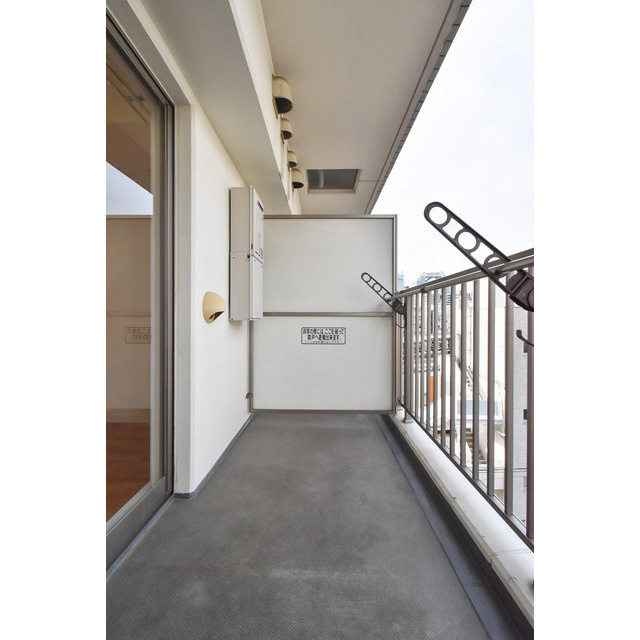 CASSIA福島駅前のバルコニー