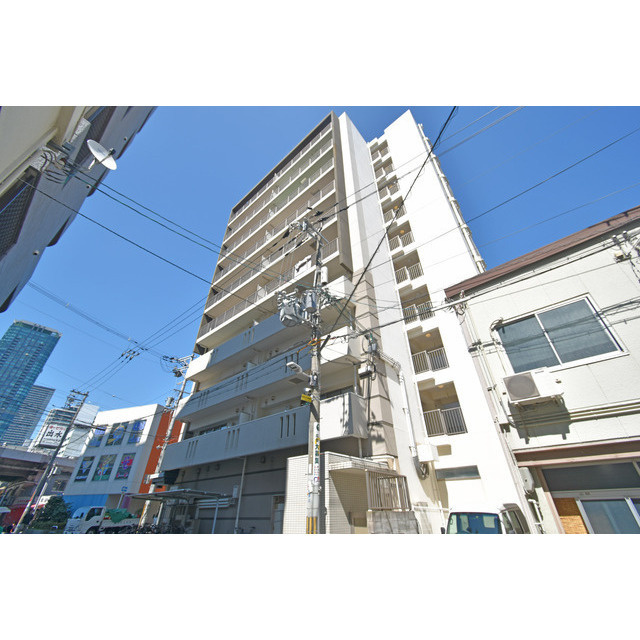 CASSIA福島駅前の外観