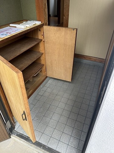 古賀ハウスの玄関