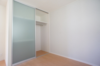 【収納】 | シャーメゾン八幡 | 6.2帖洋室収納