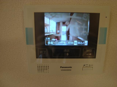 【内装】 | サンベルグ千年 | カメラ付インターホン