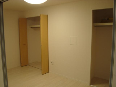 【内装】 | サンベルグ千年 | 洋室