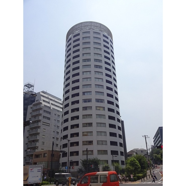 パークハウスオー・タワーのエントランス