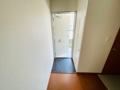 【玄関】 | レオパレスプレズィール