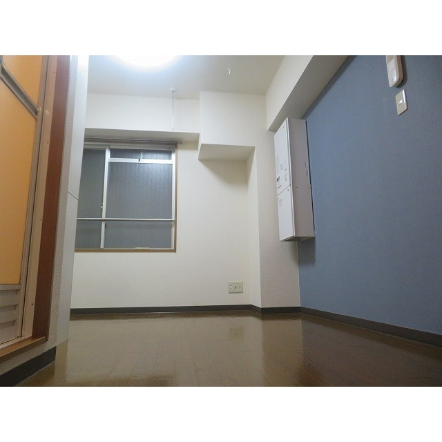 柳橋ビルの居間・リビング|洋室