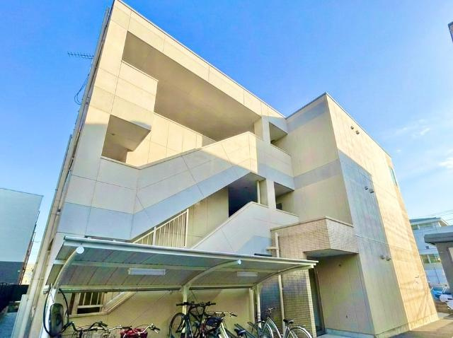 Ｌａ　Ｓｅｅｄ　Ｒｅｖｅ