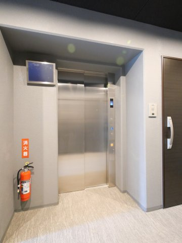 中野新井薬師レジデンスの外観