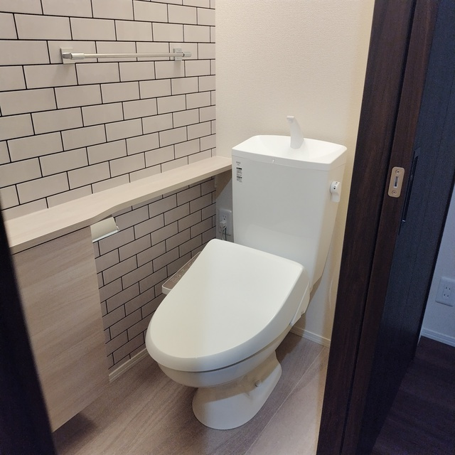 セレスティア本荘中ノ町　B棟のトイレ