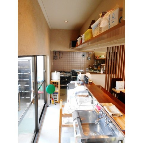 岐阜市薮田南４丁目の店舗一部のキッチン|カウンター側