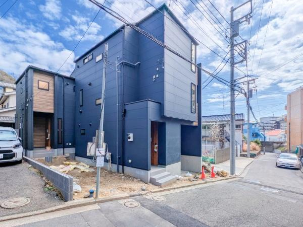 横浜市戸塚区戸塚町の新築一戸建の外観|いつでもご案内可能です！
お車でご自宅まで送迎承ります。