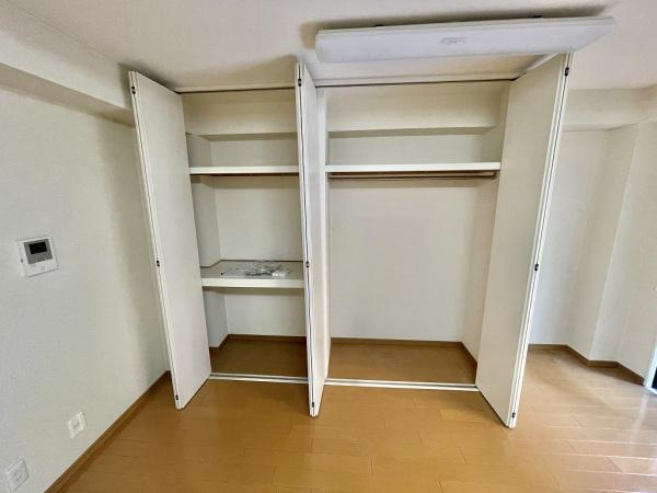 パークイースト駒沢の収納|リビングには１間半の大型収納