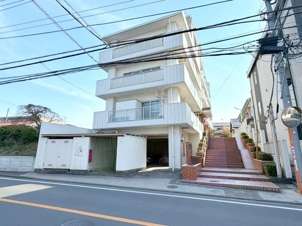 エスペランサ鴨居の外観