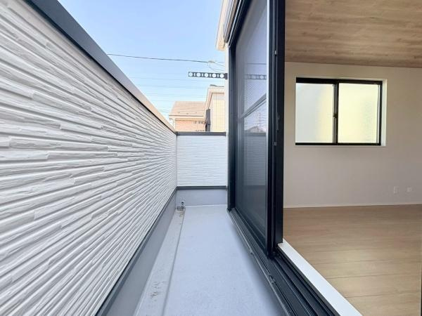 川崎市高津区東野川１丁目の中古一戸建のバルコニー|通風の良いバルコニーです！
