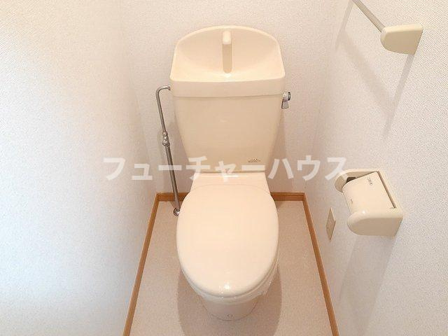 フローラル備前掘のトイレ|落ち着いた色調のトイレです