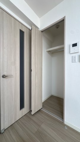 【その他】 | 第三住吉ハイツ☆仲介手数料無料☆ | 全居室に収納を完備。お部屋を広く使えるよう工夫されています。