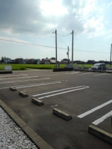 アイウォーラの駐車場|駐車場完備です