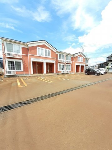 サンリット　ヴィラの駐車場|カースペースがあります