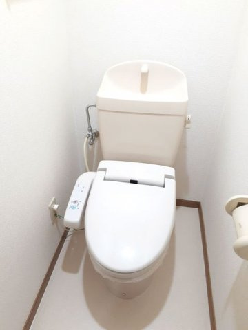 プリムローズヒルのトイレ|コンパクトで使いやすいトイレです