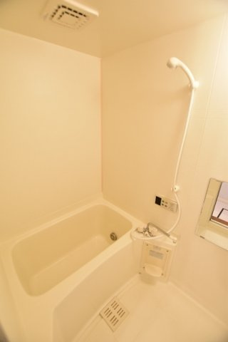 グランアムールの浴室|落ち着いた空間のお風呂です