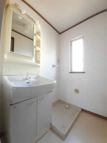 グランアムールの洗面所|スペースが確保できる洗面所です