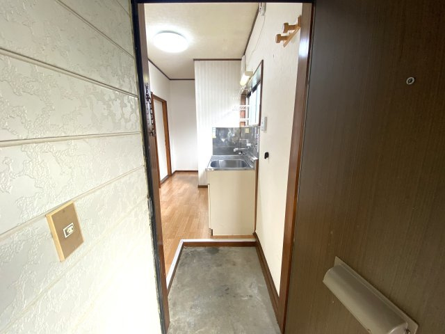 舞ハウスの玄関|明るい玄関です