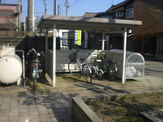 レオパレス学校町のその他