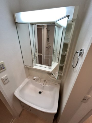 【洗面所】 | アリス・マナーガーデン谷町 | アリス・マナーガーデン谷町　独立洗面化粧台