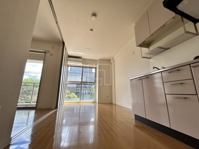 【居間・リビング】 | アリス・マナーガーデン谷町 | アリス・マナーガーデン谷町　ダイニングスペース