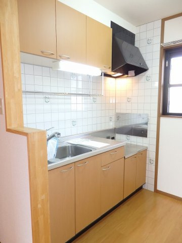 ソレアード立川Ⅰのキッチン|コンパクトなキッチンで掃除もラクラク