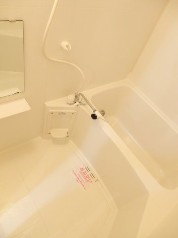 ソレアード立川Ⅰの浴室|きれいなお風呂です