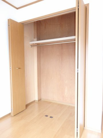 ソレアード立川Ⅰの収納|たっぷりとした収納スペースです