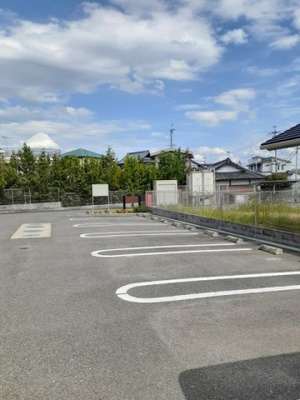 【駐車場】 | シャノアール西安上 | 駐車場に車を止められます