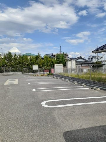 【駐車場】 | シャノアール西安上 | 駐車場に車を止められます
