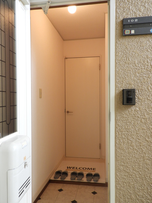 セシル豊浜の玄関