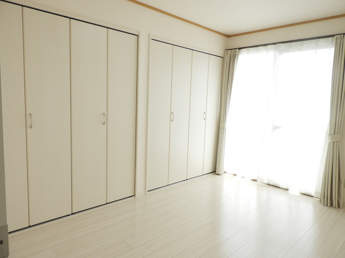 セシル豊浜の洋室