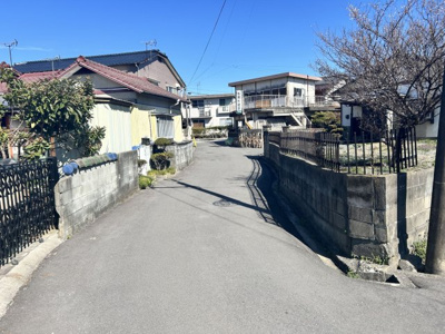 【前面道路含む現地写真】 | 橘売地 | 120坪超の贅沢な土地。大型ガレージやドッグランも作れます。