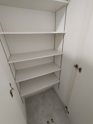 【玄関】 | クリエオーレ小若江 | 同一商品