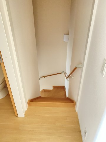 アヴェニール陽向のその他|階段