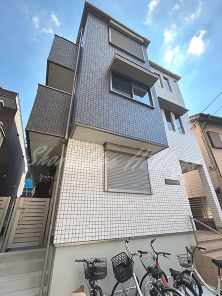 藤沢市片瀬のアパートの外観