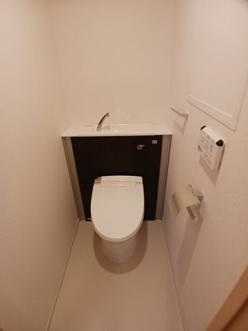 エアリーヒルズ芦屋のトイレ|落ち着いたトイレです