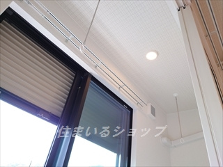 安芸高田市吉田町吉田のアパートの設備|室内物干しとシャッター雨戸