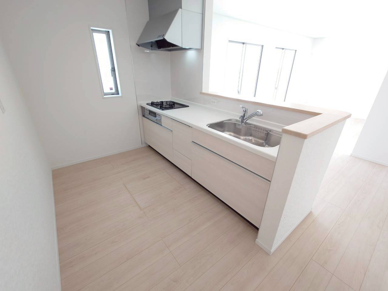 ♥♥うるま市与那城屋慶名第6-2号棟（全4棟）のキッチン|キッチンです